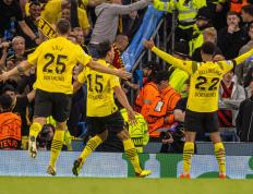 乐鱼体育-关于多特蒙德队俱乐部庆祝成立百周年，精彩纪念的信息