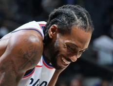 乐鱼体育网站入口-包含公牛逆转快船，德罗赞统治全场的词条