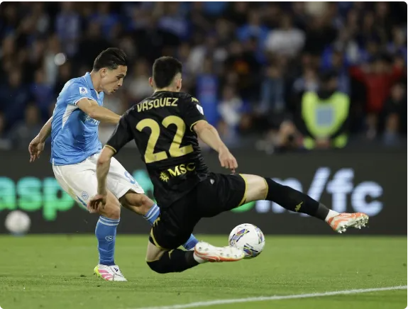 乐鱼-那不勒斯战胜佛罗伦萨:气势如虹的简单介绍