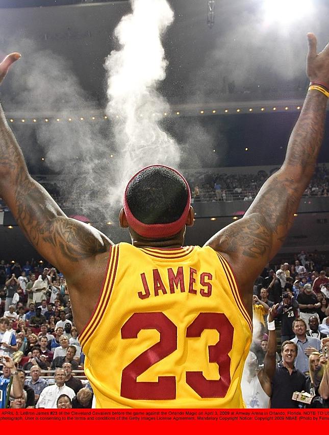 乐鱼官网-包含湖人险胜魔术,拉塞尔统治全场的词条