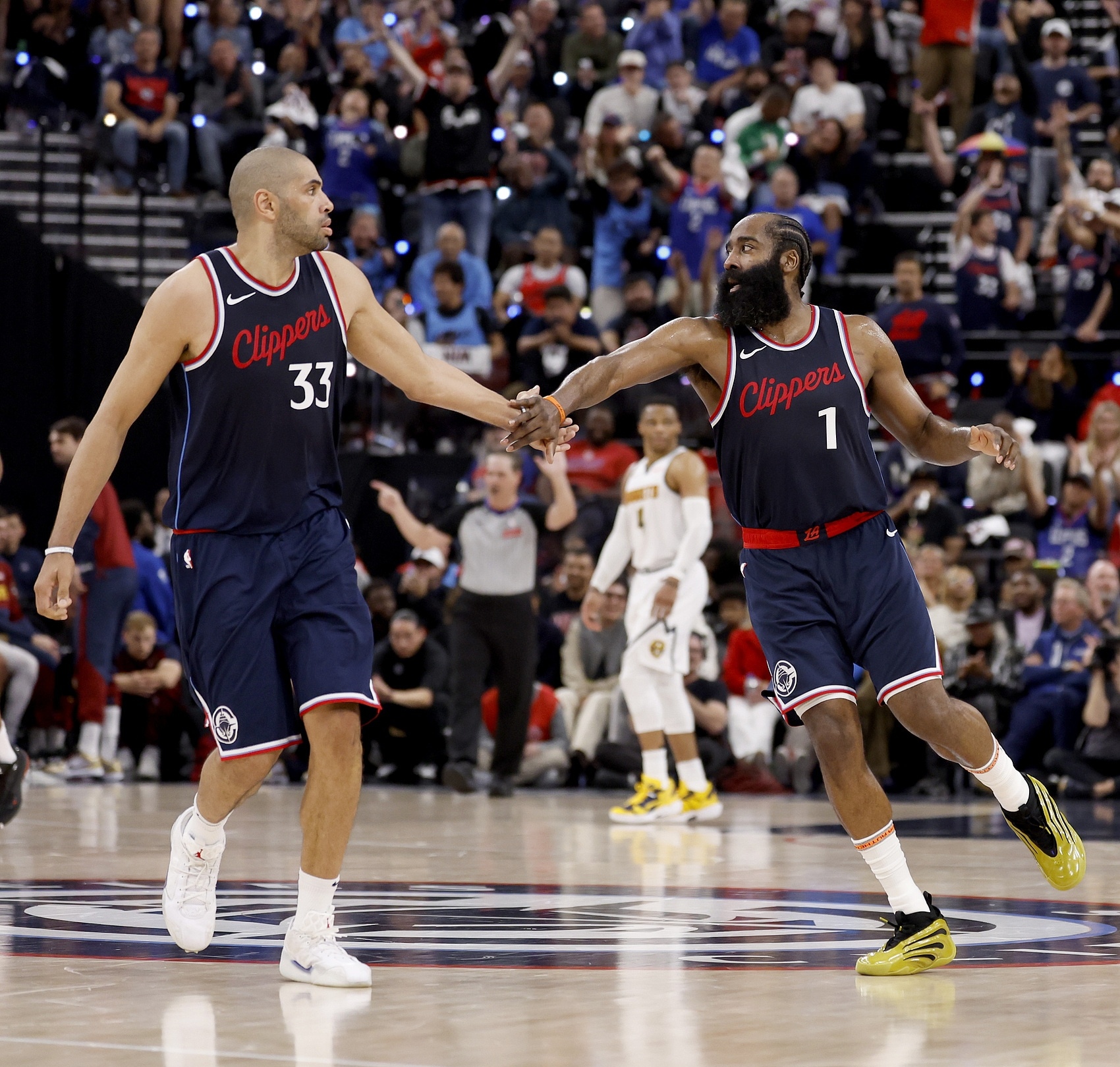 乐鱼体育app-法国男篮轻取76人,巴图姆制霸全场的简单介绍